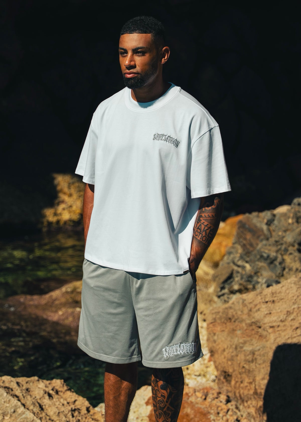 - Script Tshirt White